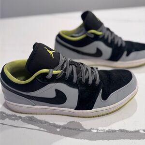 Air Jordan 1 Low Venom Green Men’s size 13